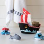 160400-Pirate-Ship-Bath-Fill-And-Spill-V2